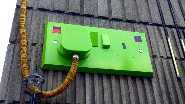 zelená zásuvka, elektrický rozvaděč